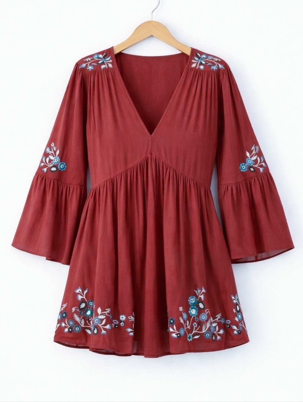 Free People~Womens Te Amo Babydoll Dress~Red Blue Embroidery~Bell Sleeve~Medium